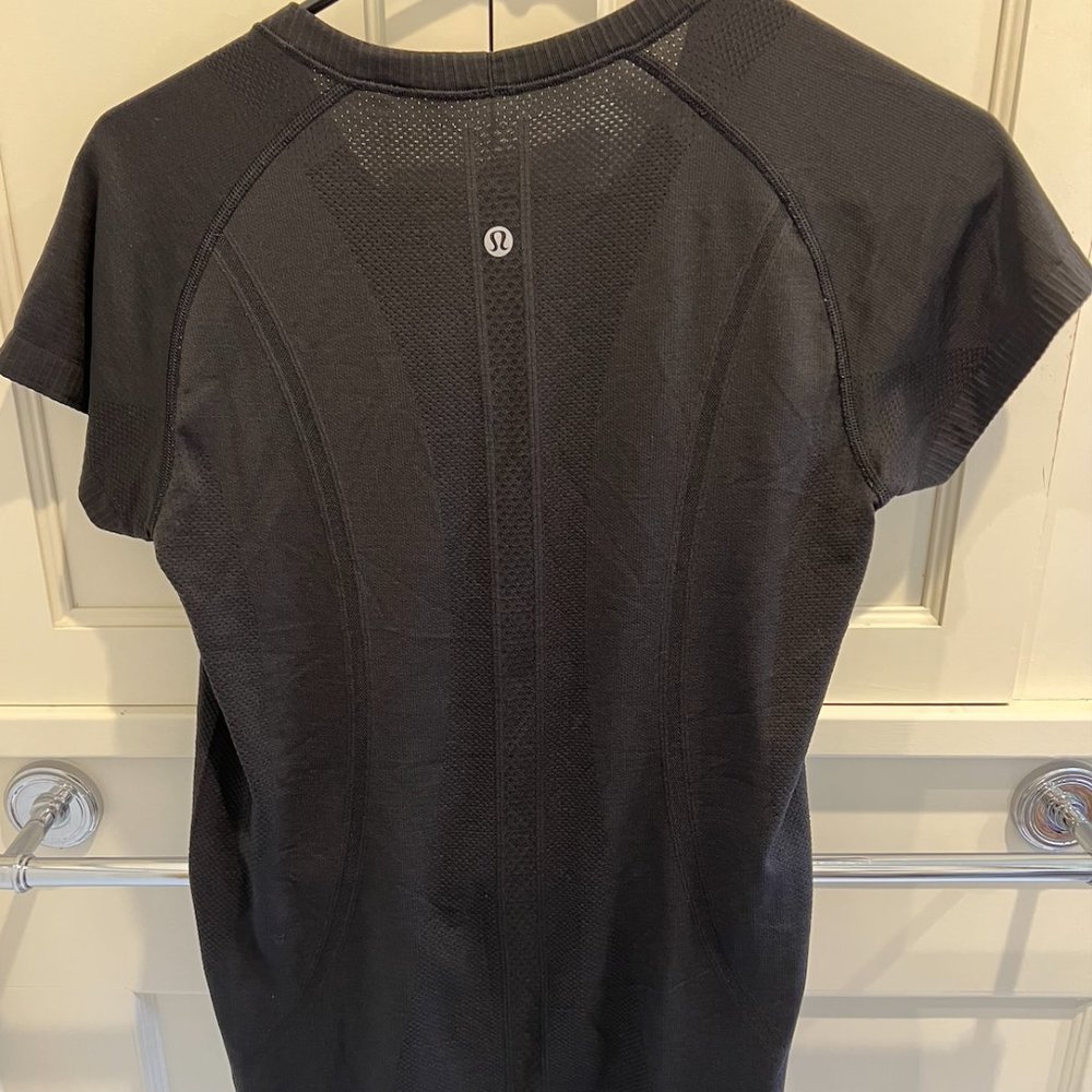 Lululemon Swiftly Tech Tee